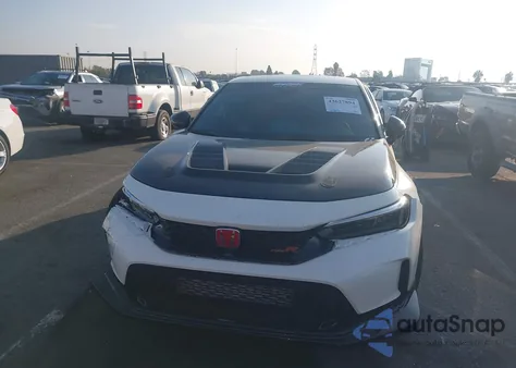 2024 Honda Civic Type R z USA, uszkodzony, nr VIN JHMFL5G4XRX001800